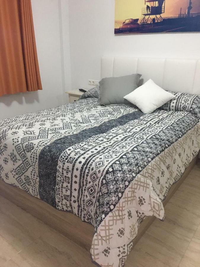 Apartamento 4-2, Edificio Eden Roc I 马尔韦利亚 外观 照片